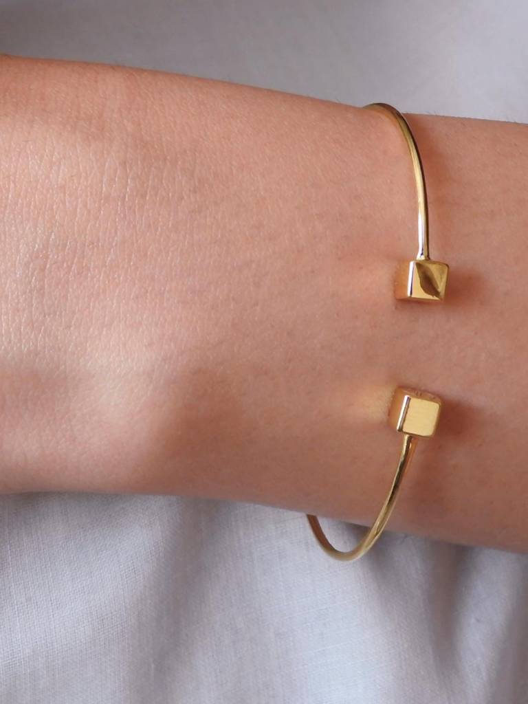 Stac Charm 'C' Bangle