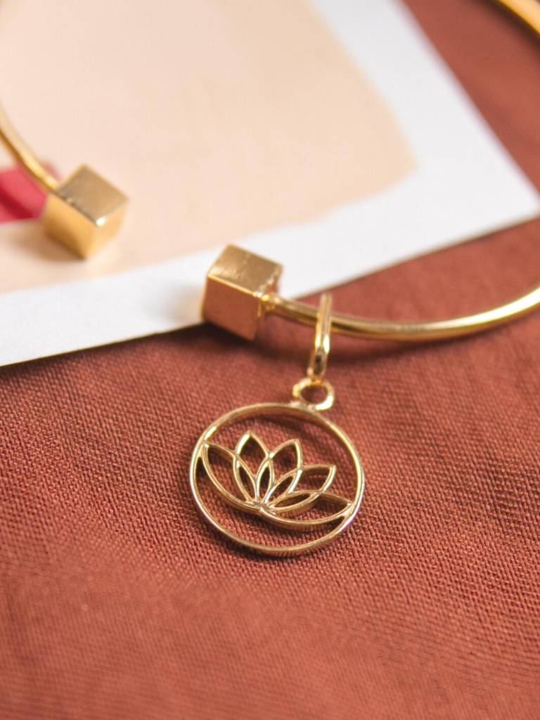 Stac Triumph Charm Pendant