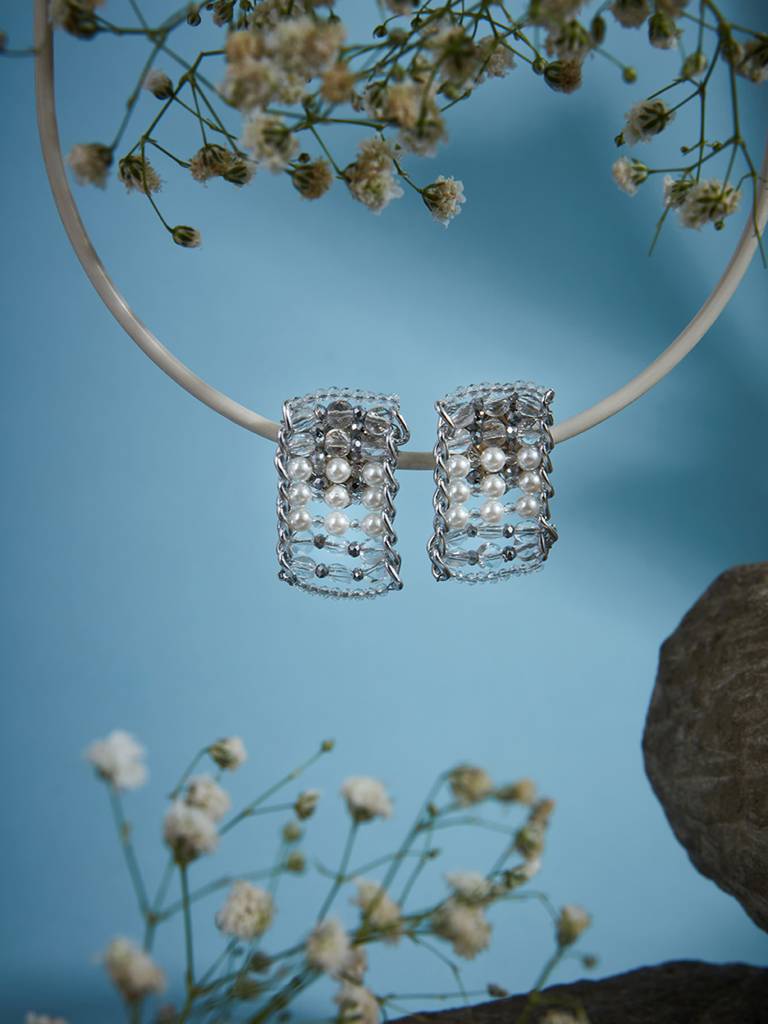 Metallic Silver Studs With Pearls And Crystals : CKE-183-01WHITE