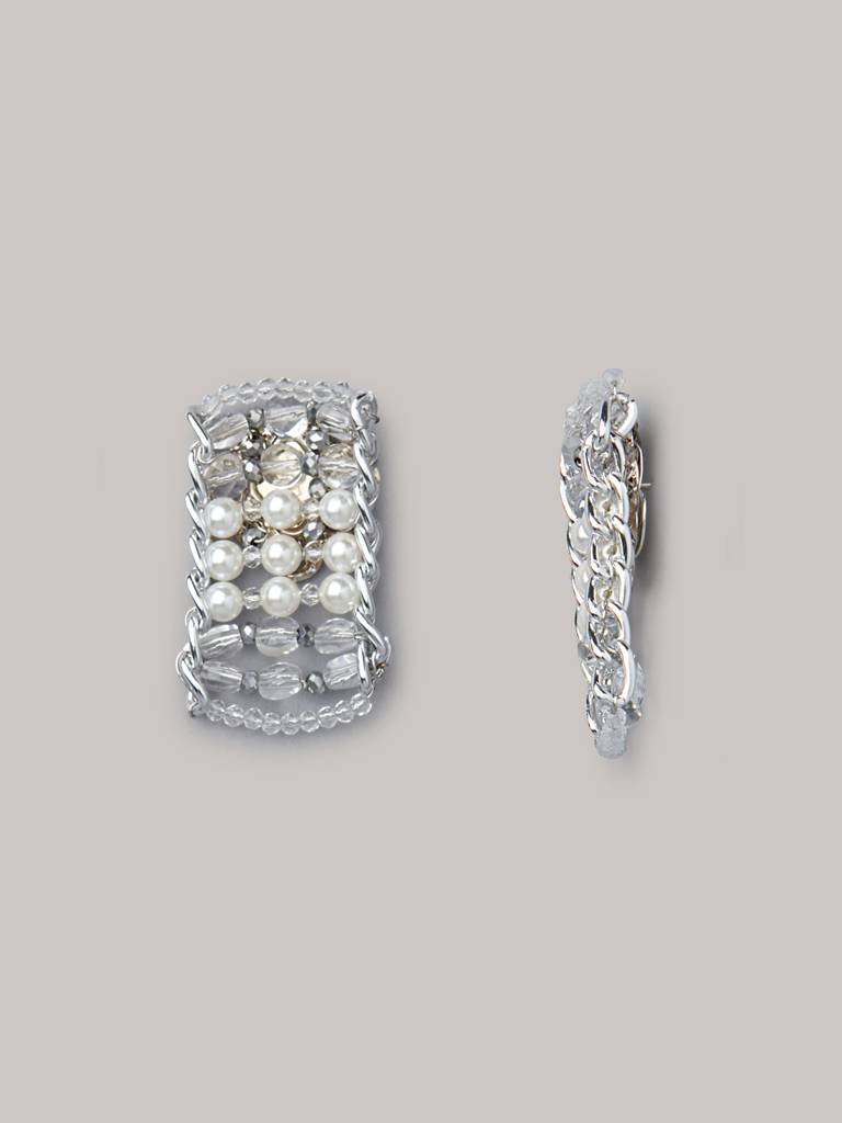 Metallic Silver Studs With Pearls And Crystals : CKE-183-01WHITE