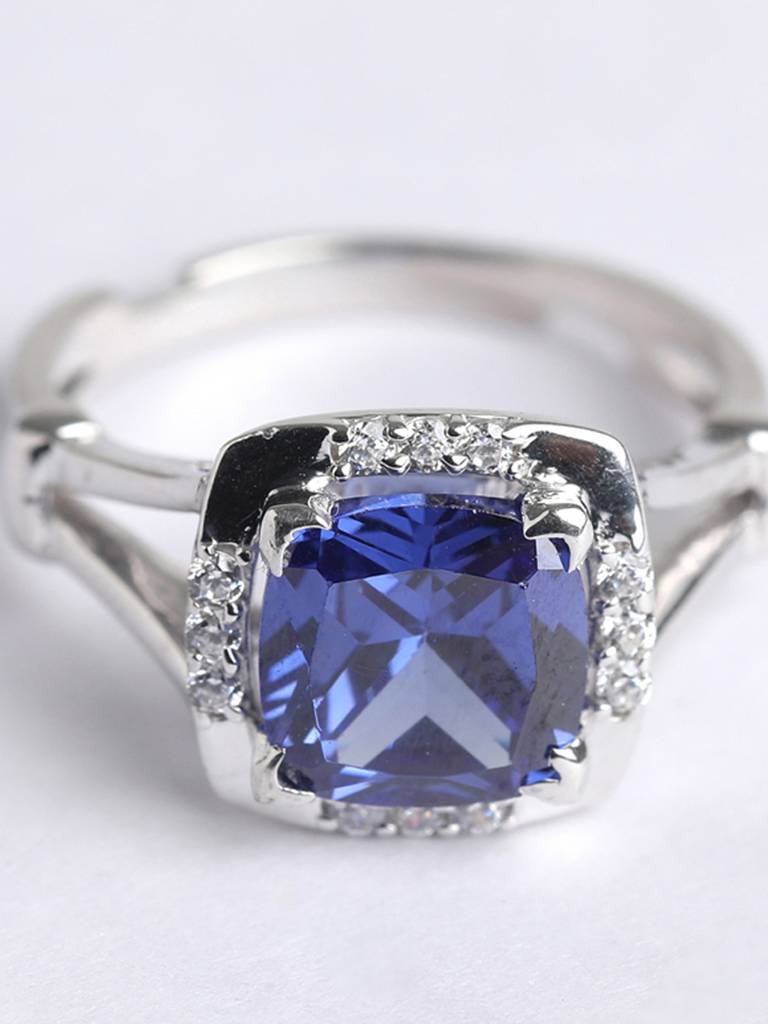 BLOSSOM & HUE Sterling Silver Cluster Ring | 12 Stone Cubic Zirconia Stackable Band For Women