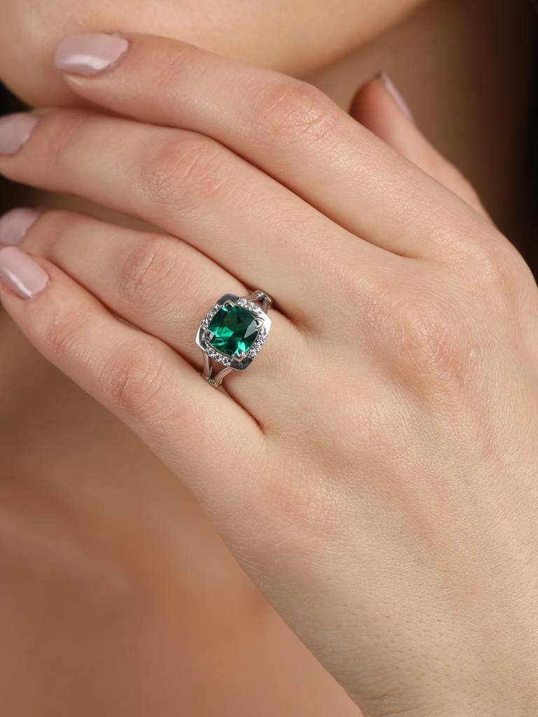 925 Sterling Silver Rhodium Plated Swiss Zirconia Dark Green Cushion Ring With Adjustable Band Gift For Women & : CSCLRR2CU_EM