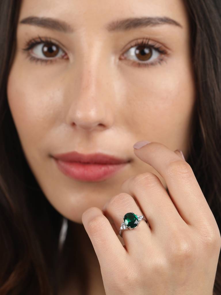 925 Sterling Silver Rhodium Plated Swiss Zirconia Dark Green Oval Ring With Adjustable Band Gift For Women & Gi : CSCLRR5OV_EM
