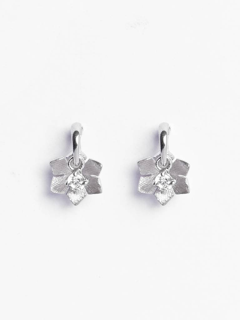 925 Sterling Silver Platinum Plated Swiss Zirconia Gioia Flower Stud Earrings Gift For Women & Girls : CSE22