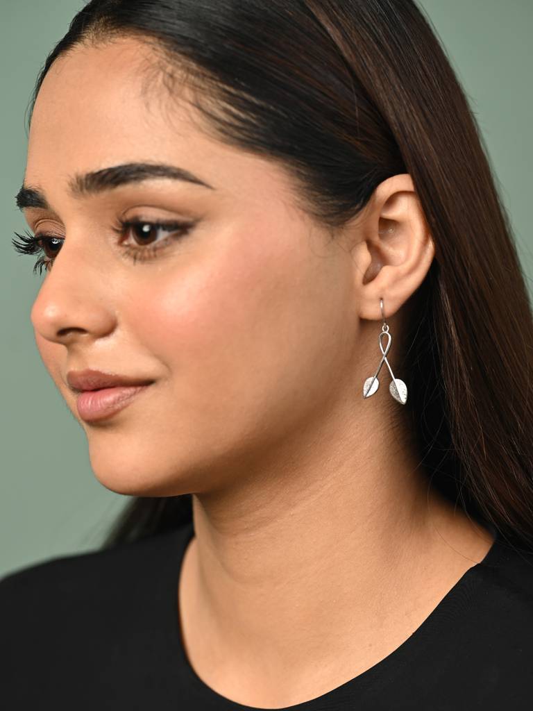925 Sterling Silver Platinum Plated Orla Leaf Long Earrings Gift For Women & Girls : CSE37
