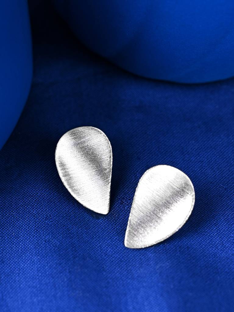 925 Sterling Silver Platinum Plated Tessa Matte Finish Earrings Gift For Women & Girls : CSE40