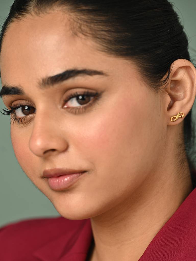 925 Sterling Silver Gold Plated Riley Golden Infinity Stud Earrings Gift For Women & Girls : CSE42