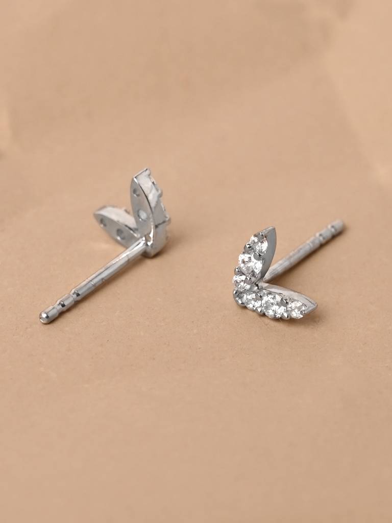 925 Sterling Silver Minimal Daily Wear Small V Studs Earrings For Kids & Girls : CSE7