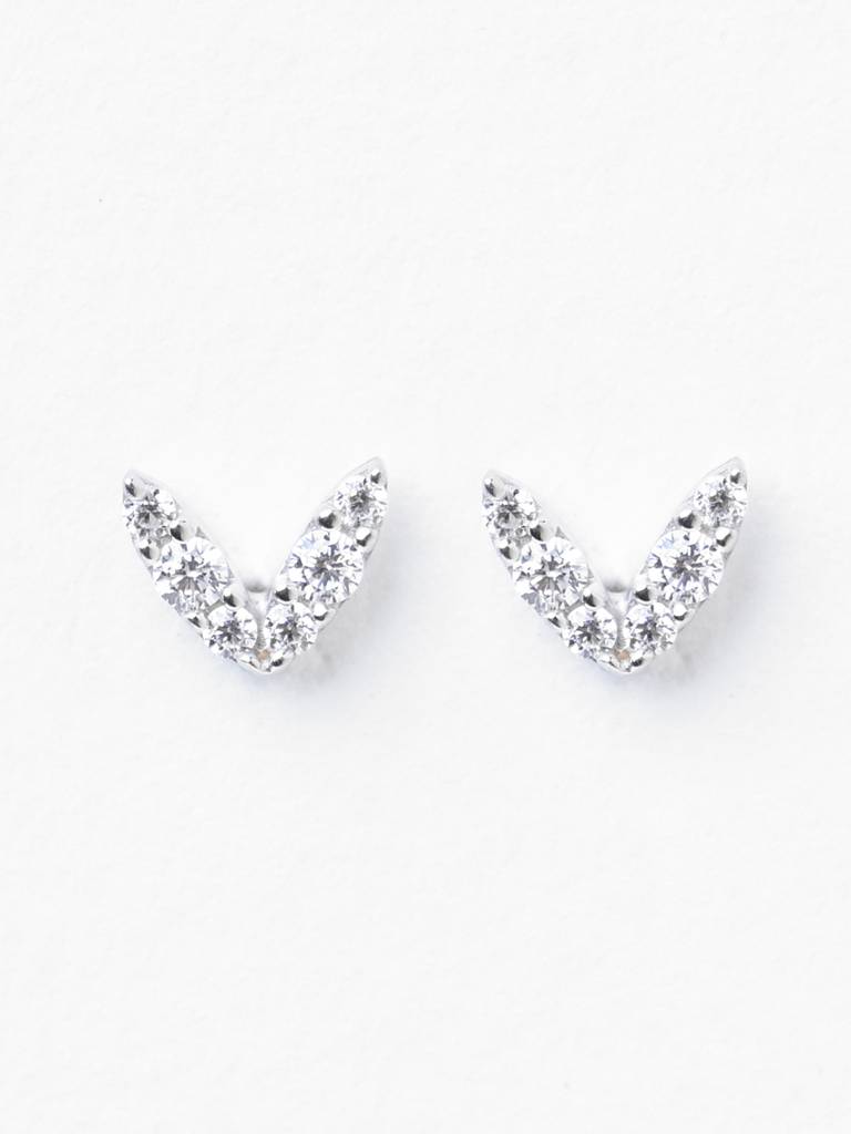 925 Sterling Silver Minimal Daily Wear Small V Studs Earrings For Kids & Girls : CSE7