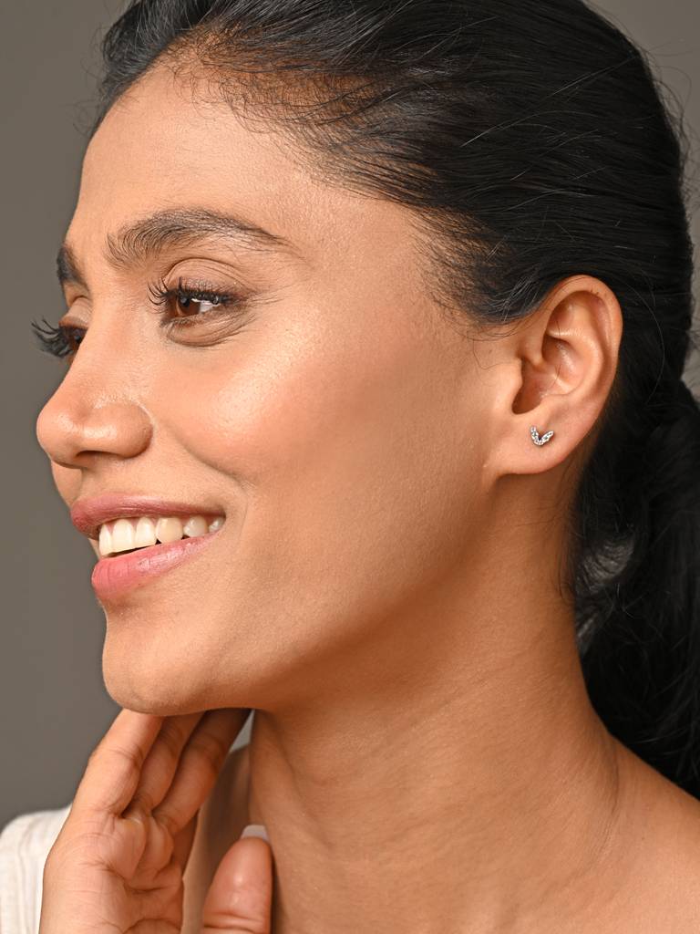 925 Sterling Silver Minimal Daily Wear Small V Studs Earrings For Kids & Girls : CSE7