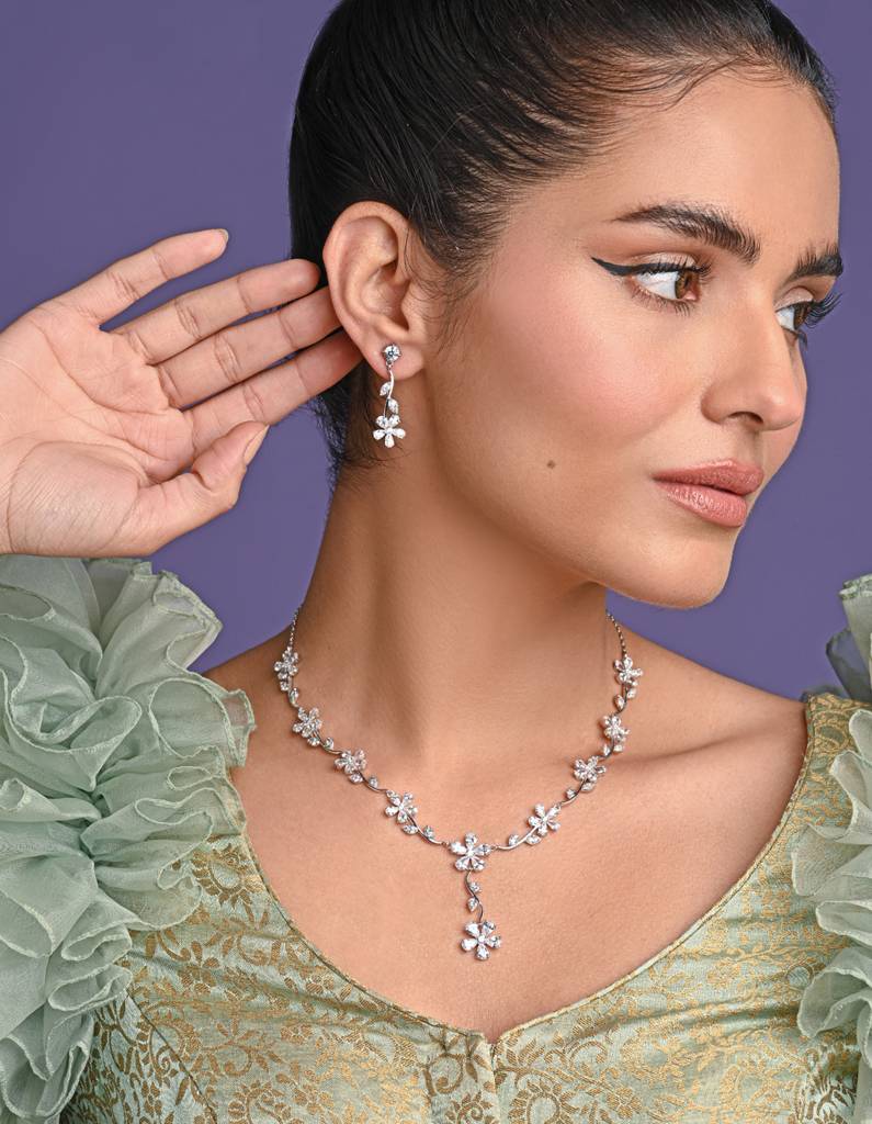 925 Sterling Silver Rhodium Plated Swiss Zirconia Stone Flower Necklace Jewellery Set With Earrings Gift For Women  : CSNSN5E5