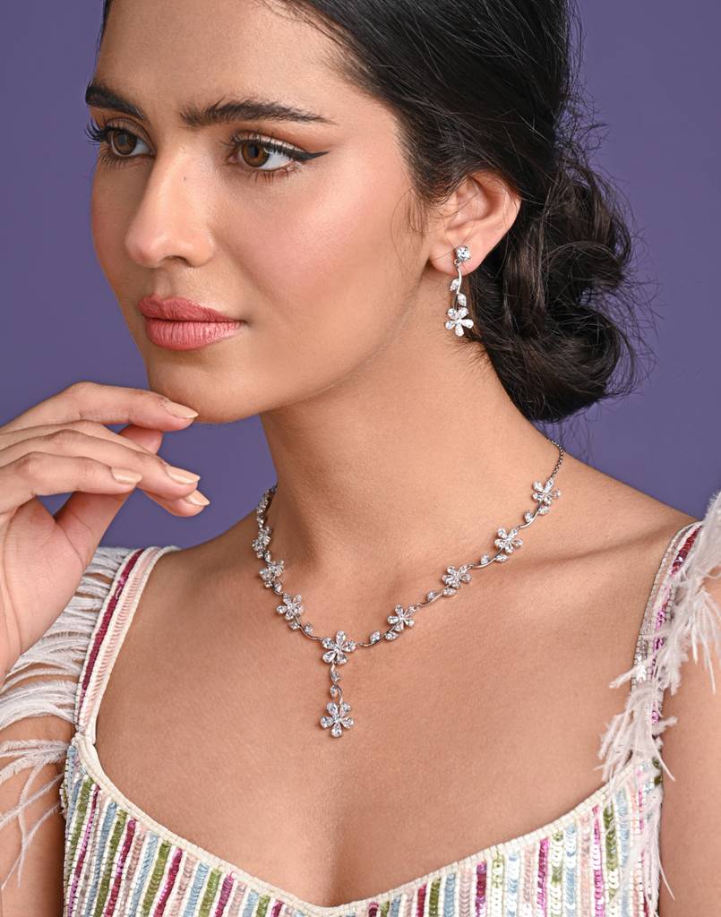 925 Sterling Silver Rhodium Plated Swiss Zirconia Stone Flower Necklace Jewellery Set With Earrings Gift For Women  : CSNSN5E5