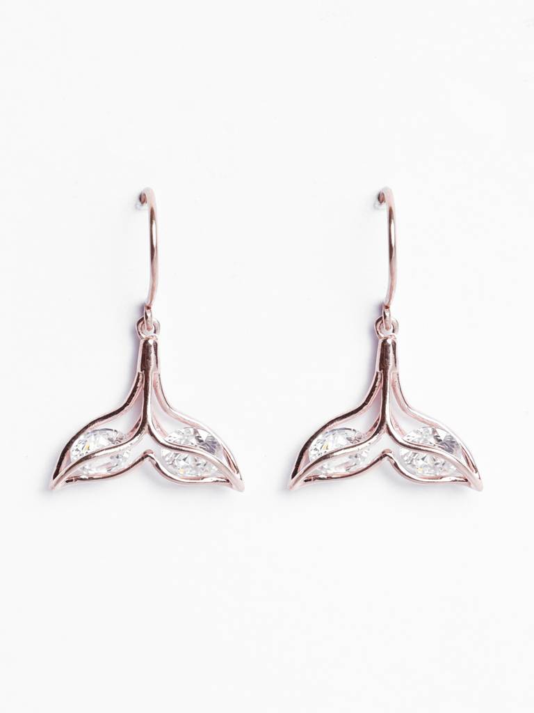 Clara Silver Whale Tail Dangler Earrings : CSPSE50