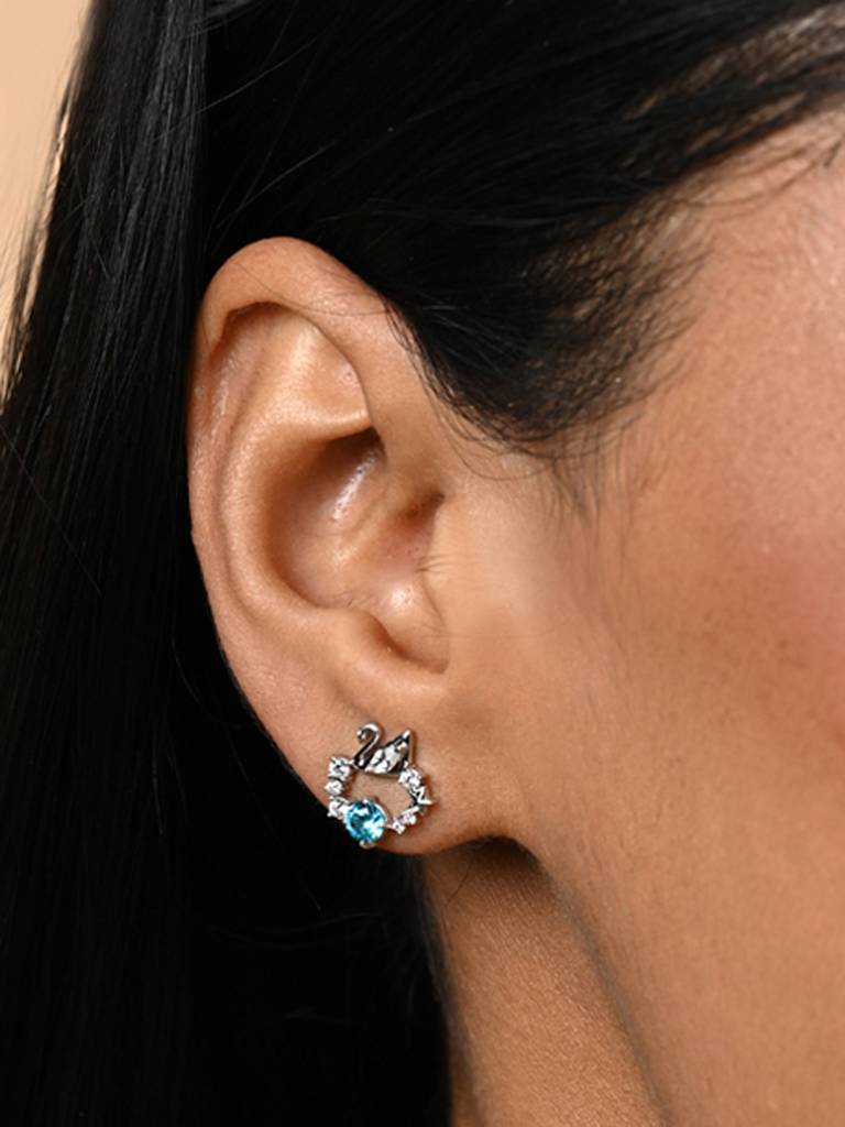 Clara 925 Silver Iconic Swan Earrings : CSPSE58