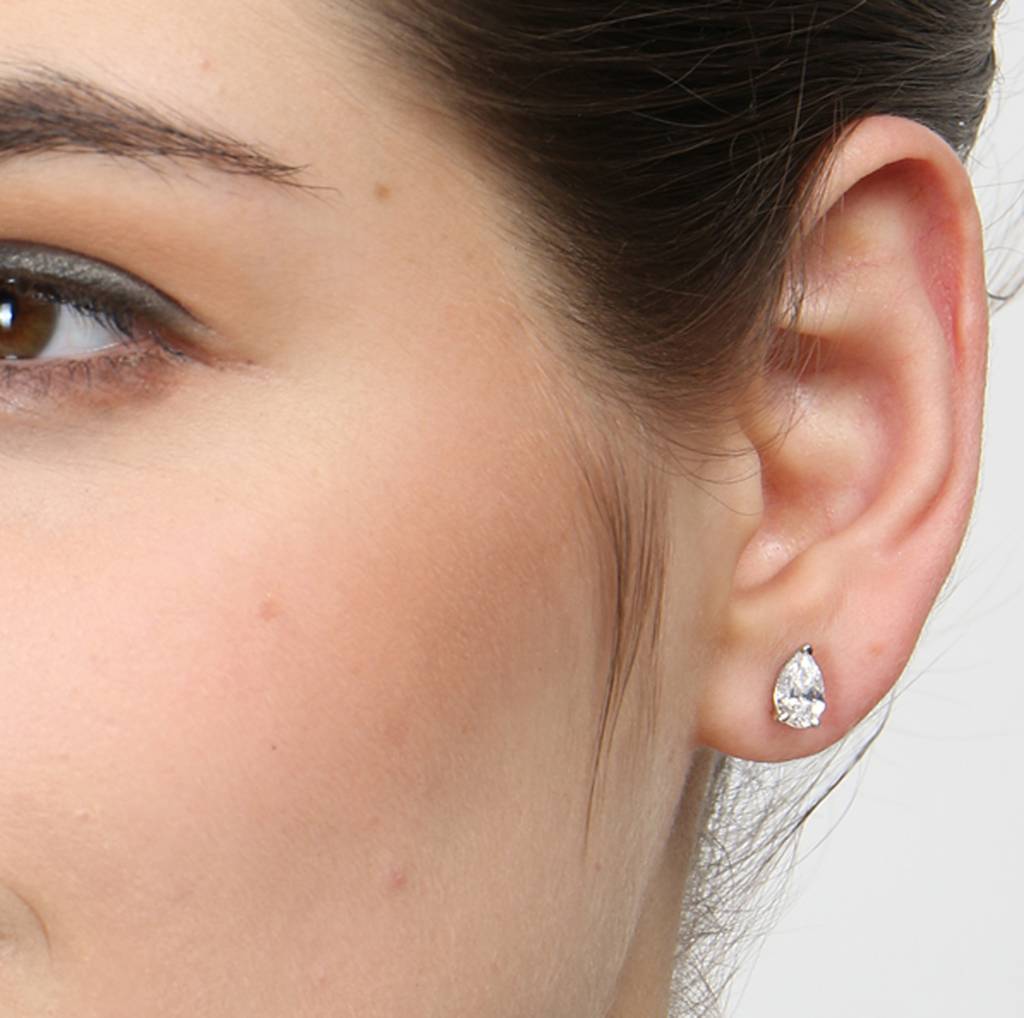 925 Sterling Silver Swiss Zirconia Pear Earring With Screw Back Gift For Women And Girls : CSWZME79