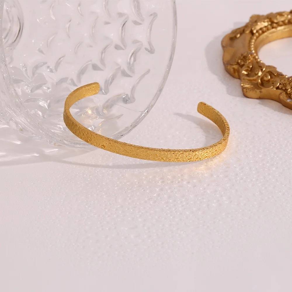 Gold Bracelet With Hammered And Textured Details That Fits Every Mood And Occasion