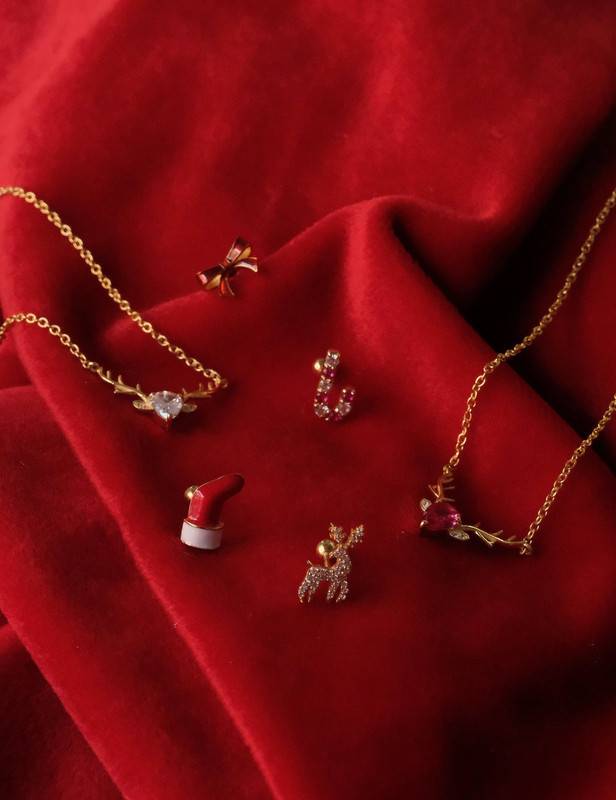 Christmas Black Box Â 925 Silver Jewelry Gift Set For Women & Girls | Festive Reindeer, Candy, Bow & Sto : ChristmasBlackBox