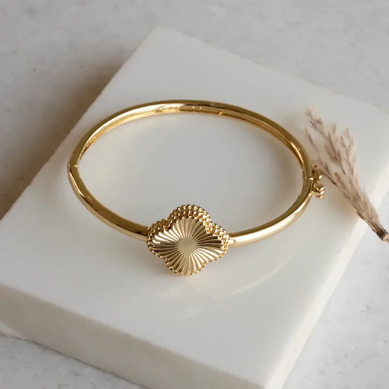 Clover Plain Bangle