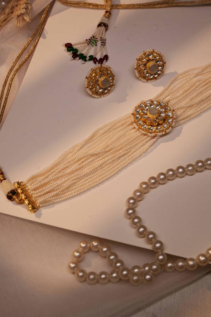 Chandramukhi White Kundan Embellished Necklace : AN-1051K