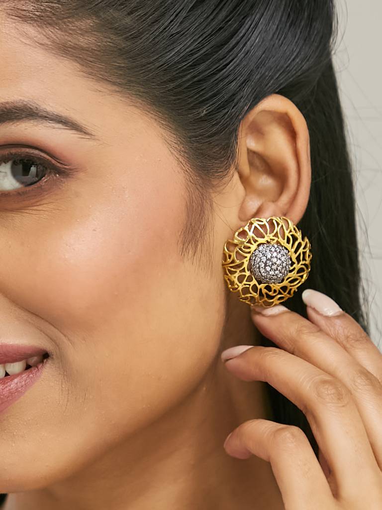 Elegant Gold Filigree Earrings With Crystal Accents : YI24A0196E