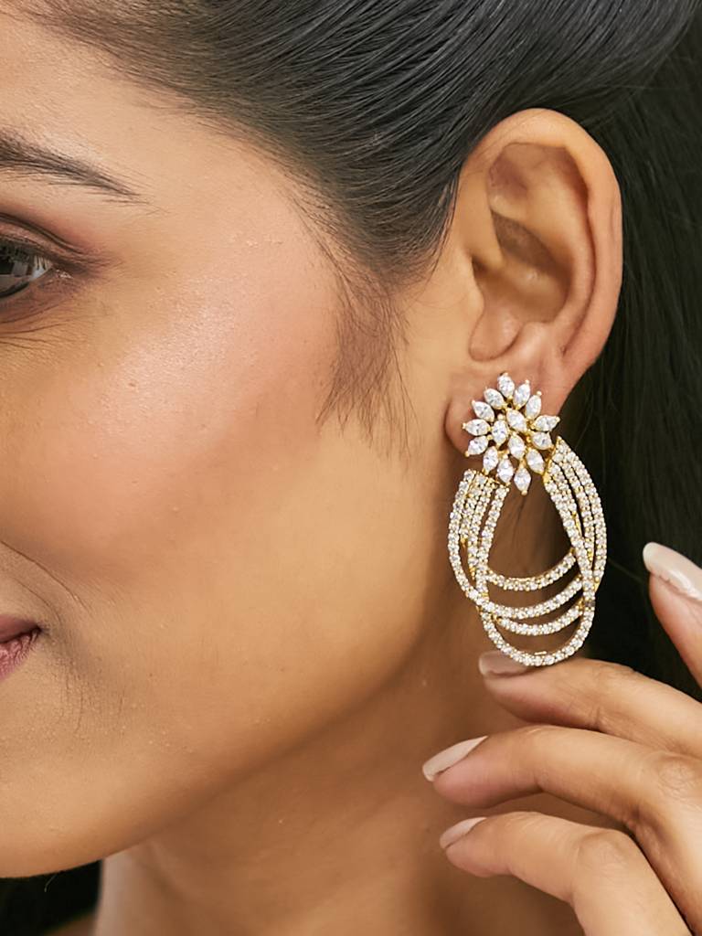 Elegant Gold-Plated Teardrop Crystal Statement Earrings : YI24A0202E