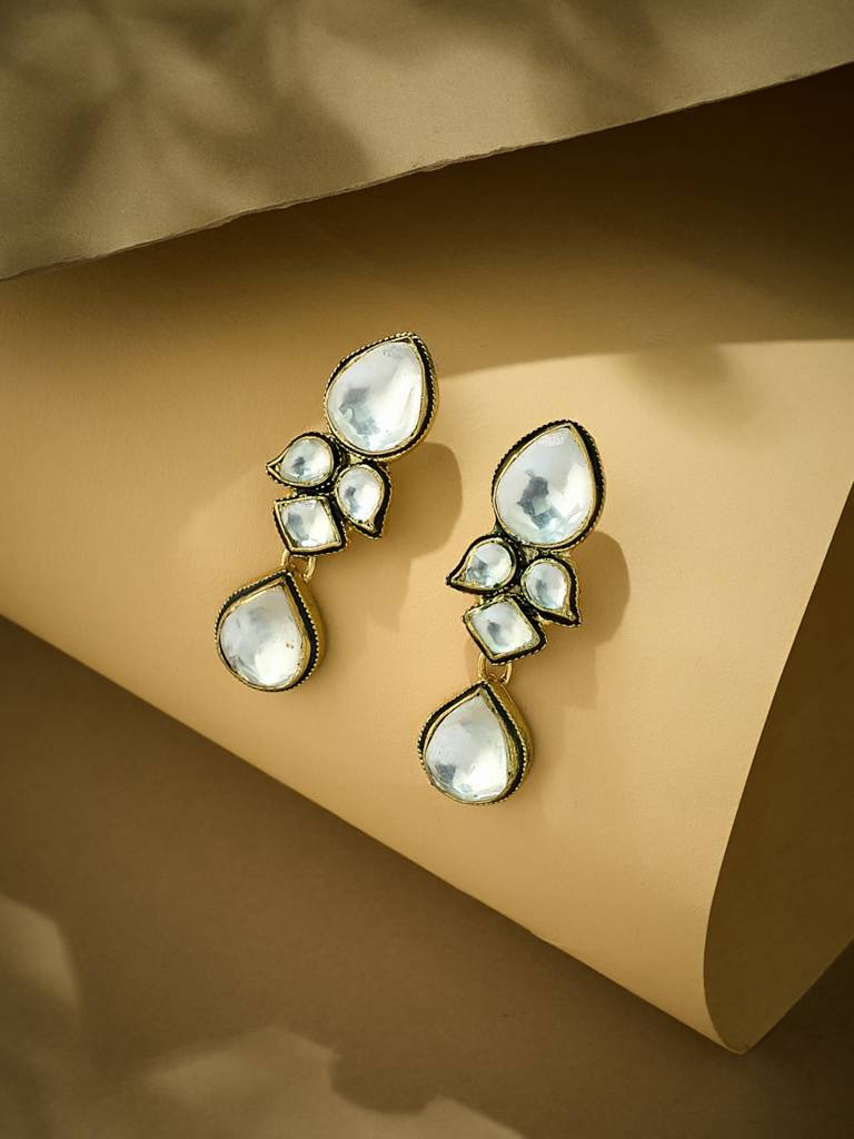 Elegant Gold-Plated Kundan Drop Earrings For Special Occasions : YI24A0187E