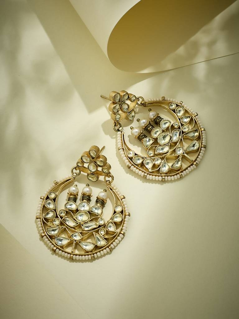 Elegant Gold-Plated Kundan And Pearl Chandbali Earrings : YI24A0184E