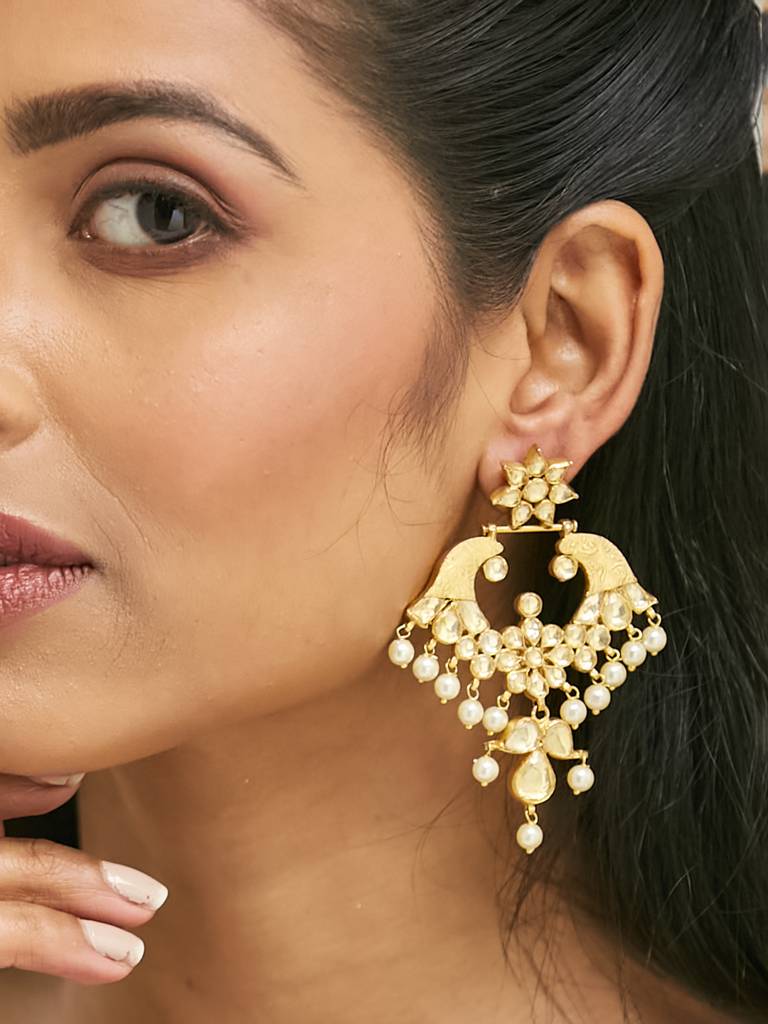 Elegant Gold-Plated Kundan Pearl Chandbali Earrings For Women : YI24A0194E