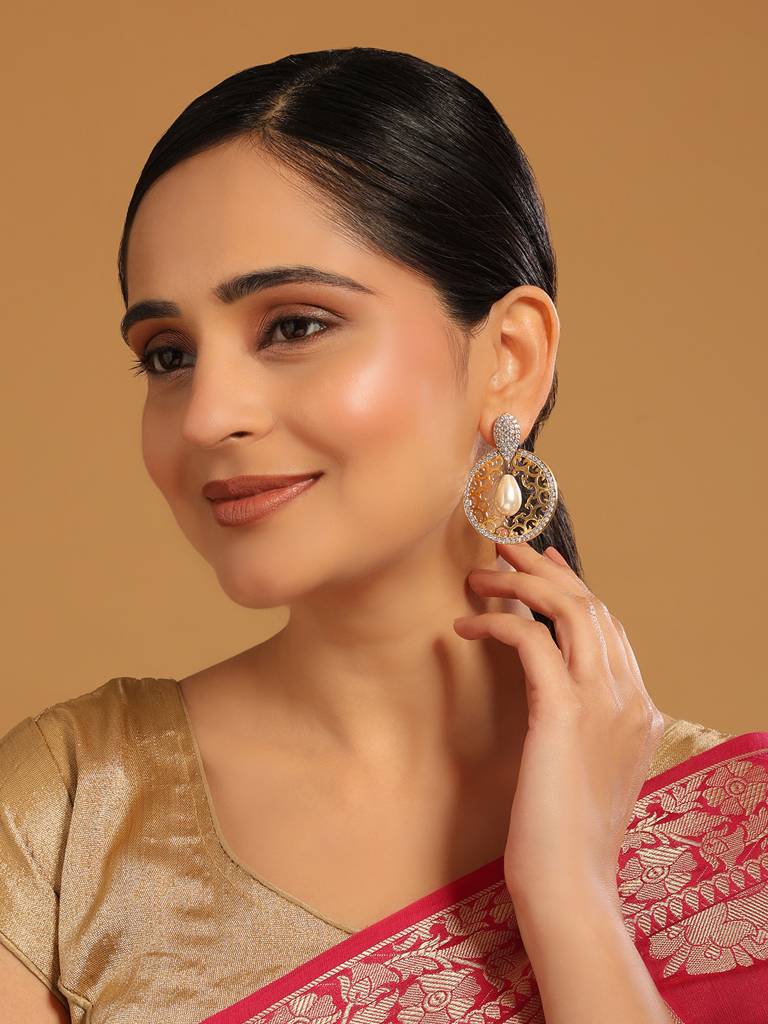 22K Gold Plated Ethereal Cascade Earrings : YI24A0399E