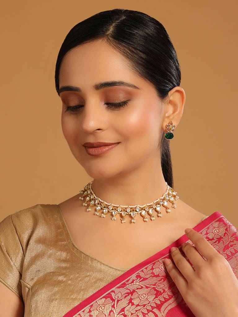 22K Gold Plated Regal Kundan & Pearl Matha Pati Necklace : YI24A0332N