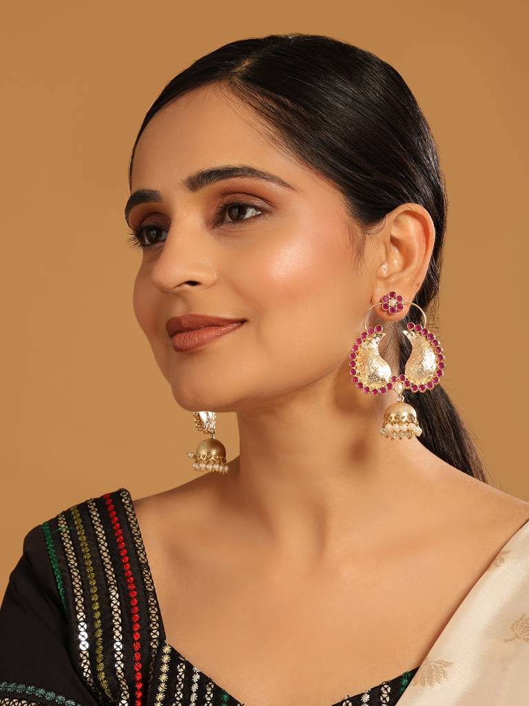 22K Gold Plated Pink Paisley Bloom Earrings : YI24A0375E