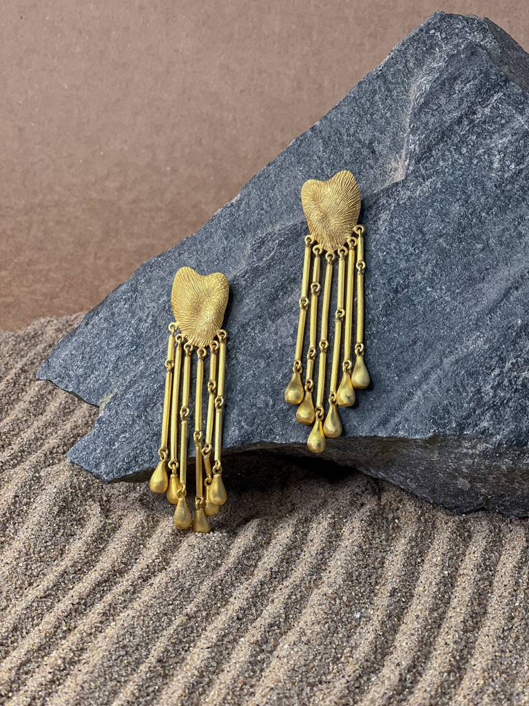 Amour Dangle Earing : AATLA052