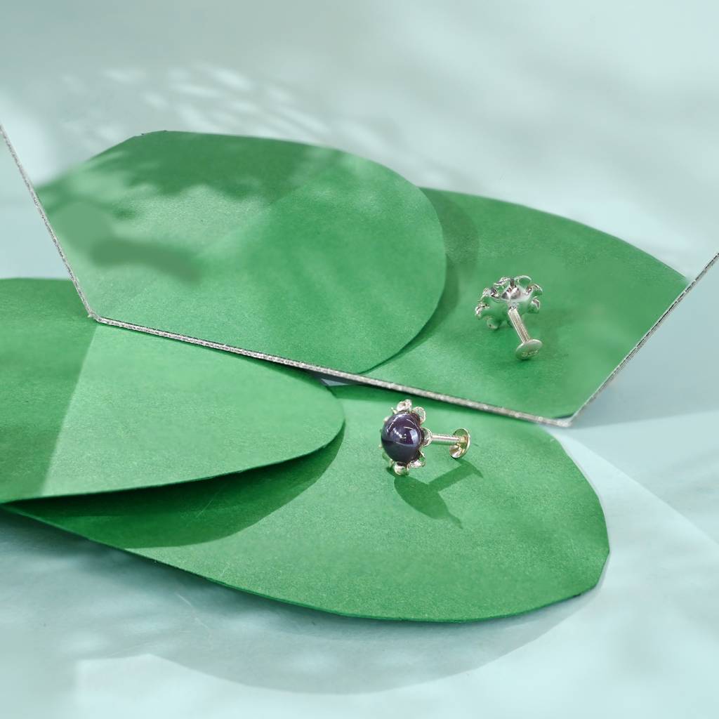 Silver Flowy Circular Purple Nose Pin : KNP171