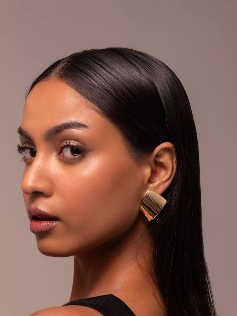 Zendaya Folds : AURAEAR006