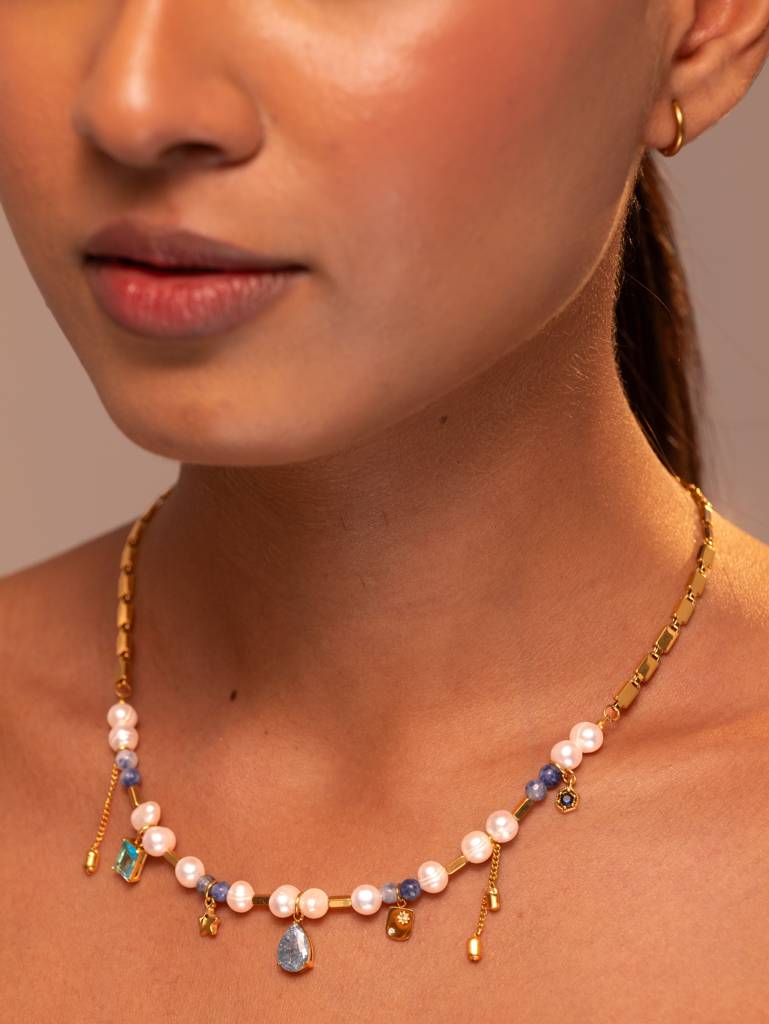 Nefertiti Gemstone Studed Necklace (Blue) : AURANECK014