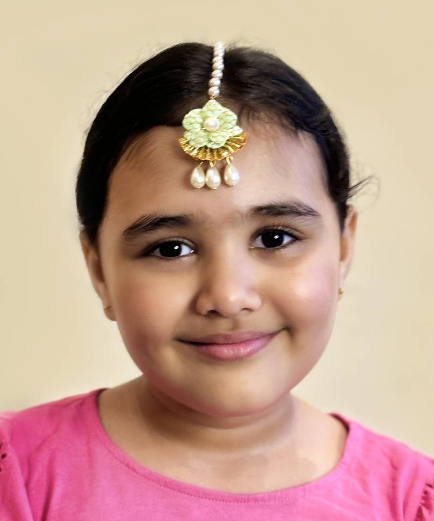 Set Of 2 Floral Gota & Kundan Maang Teekas- Light Green, Gold : WC16