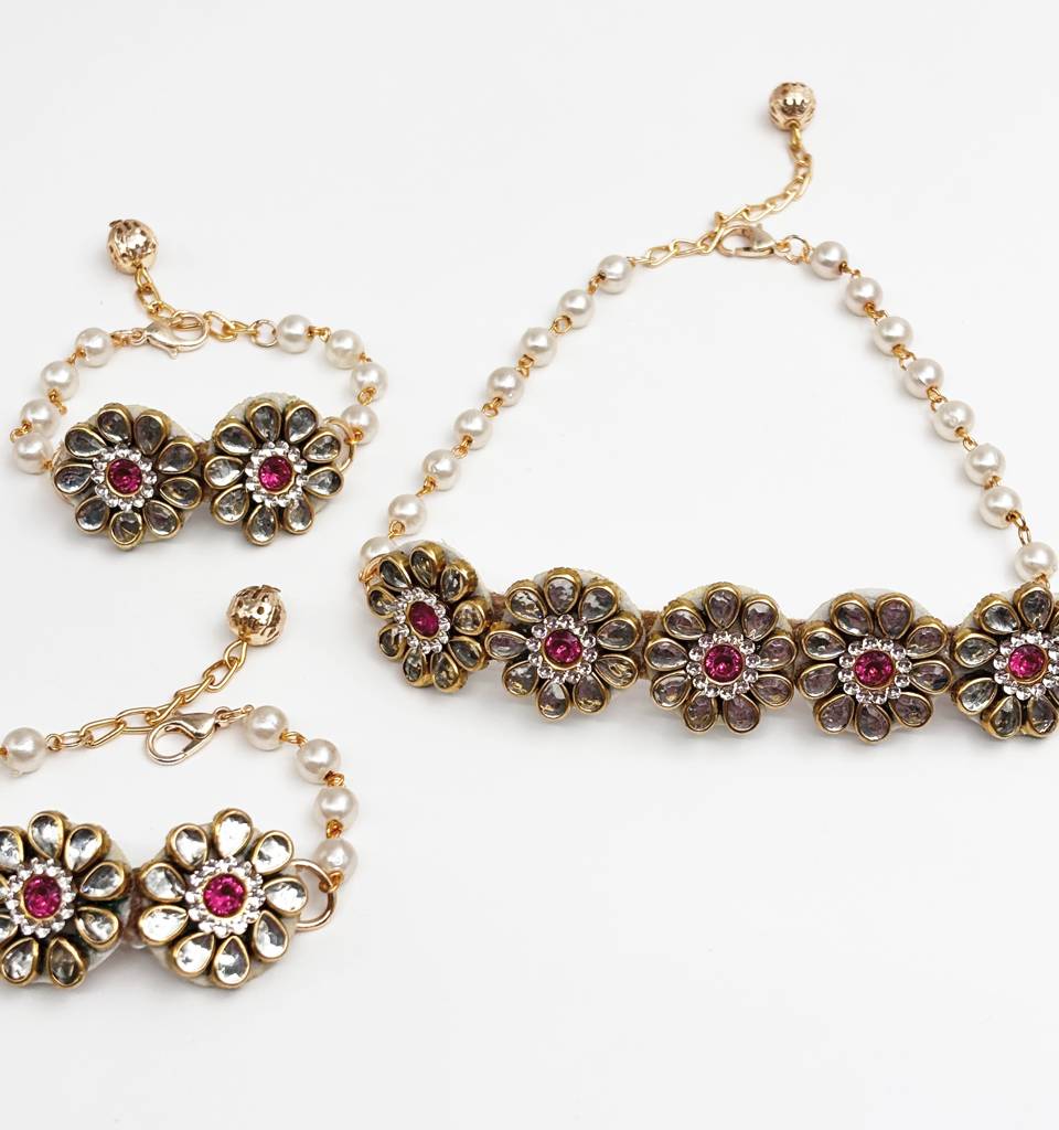 Kundan Flowers Choker, 2 Bracelets & 1 Maang Teeka Set- Gold, Dark Pink : WC30