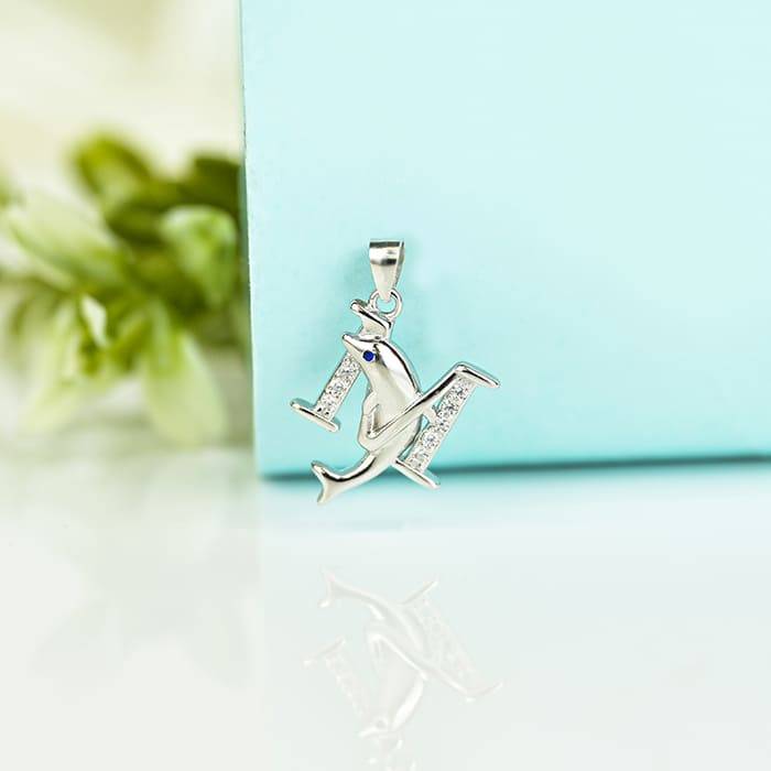 Majestic Marine 'M' Charm : WLL73