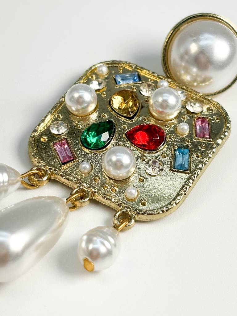 Chic Gemstone Treasure Drop Earrings : E0040