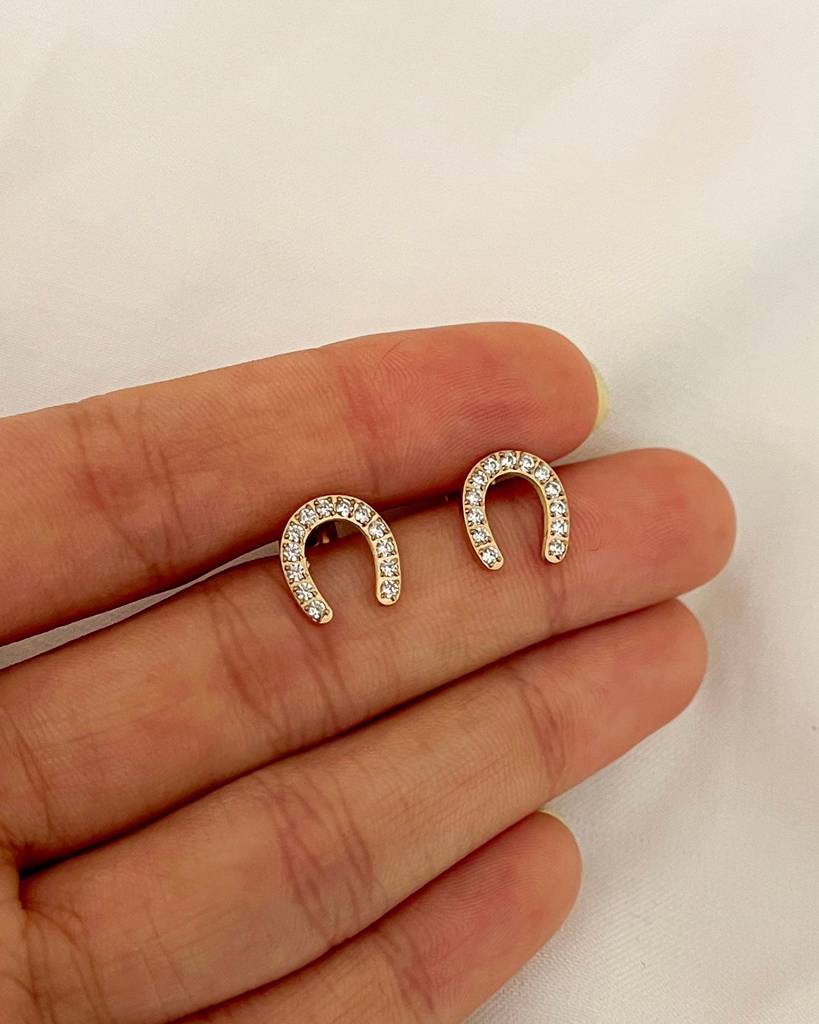 18K Gold Plated Horseshoe Stud Earrings : E103