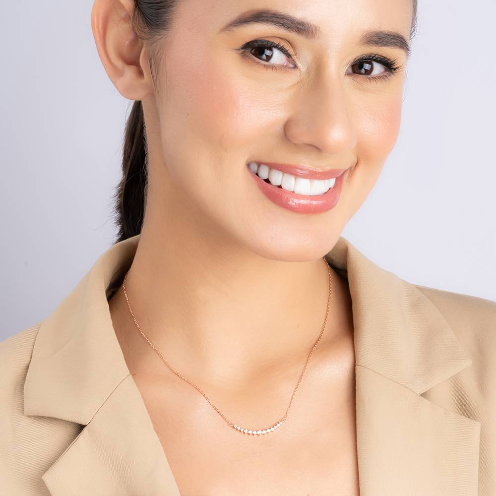 Curved Stone Bar Necklace : DFNC1100