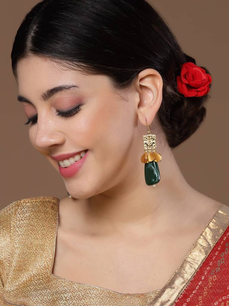 Emaan Drop Earring : DGED24040