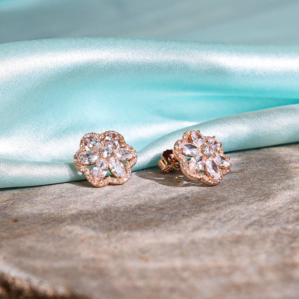 Floral Brilliance Earrings : DMER316