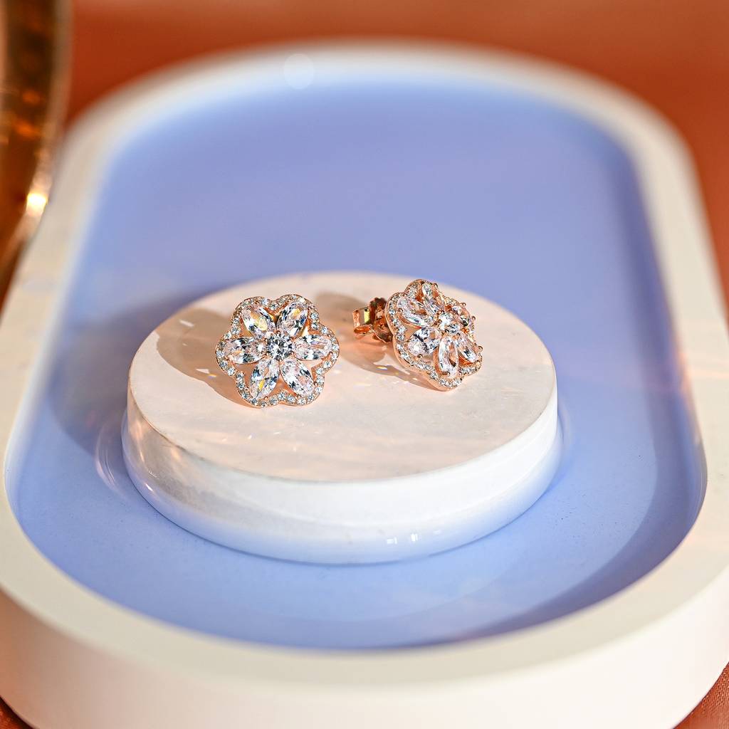 Floral Brilliance Earrings : DMER316