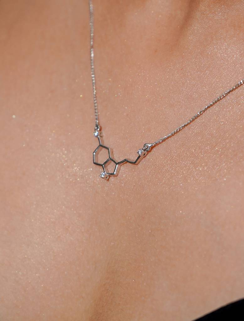 Serotonin-The Balance Pendant : Serotonin