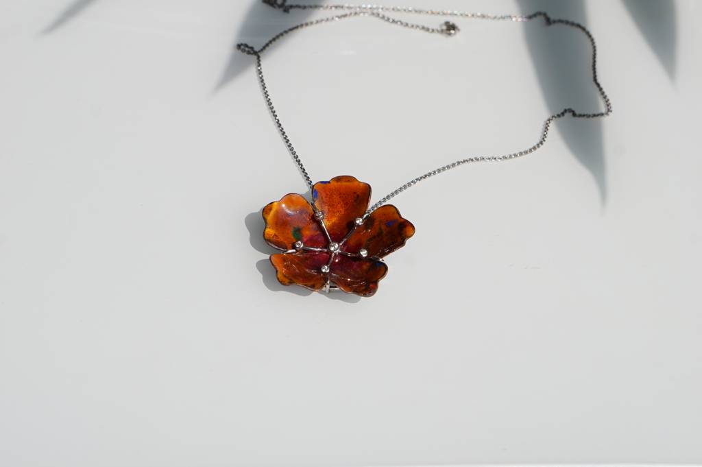 Morning Dew Sunshine Pendant : TJE40002P