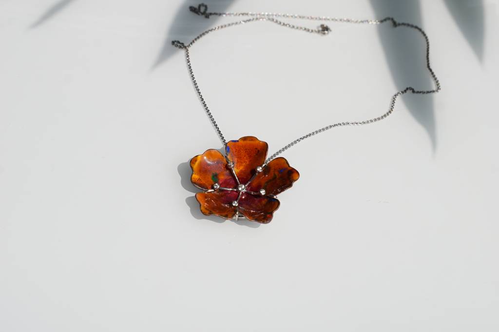 Morning Dew Sunshine Pendant : TJE40002P