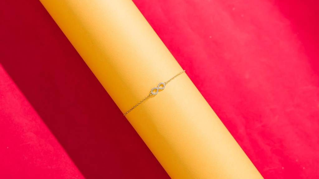 Mini Infinity Bracelet : miniinfinitybracelet