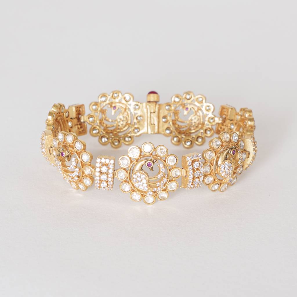 Classy And Stylish Moissanite Bracelet For Womens : ZGJM59