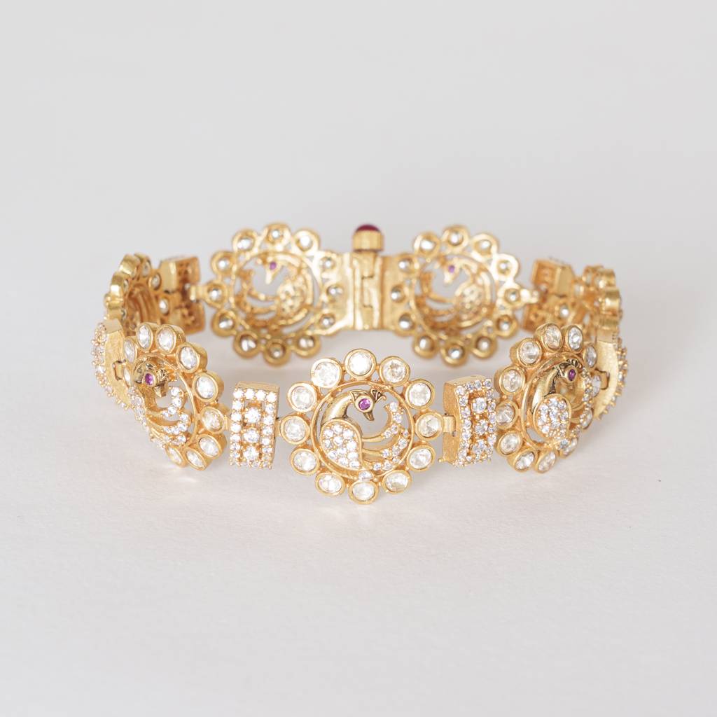 Classy And Stylish Moissanite Bracelet For Womens : ZGJM59
